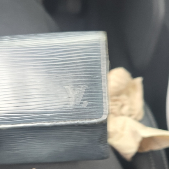 Louis Vuitton Charcoal  Epi Leather Wallet - Picture 13 of 14